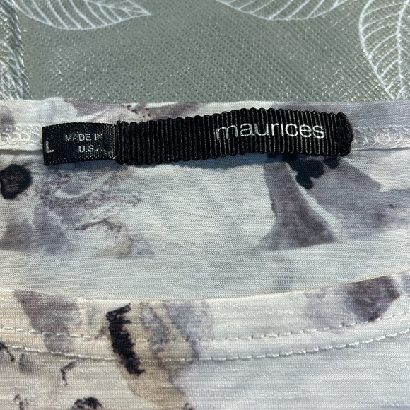 Ladies Maurices Top. - Picture 4 of 8